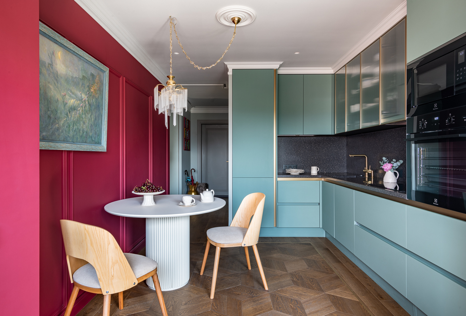 Сочетание бирюзового цвета в интерьере кухни - 77 фото