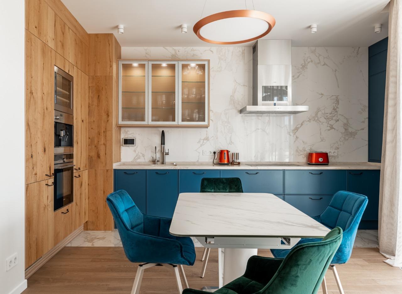 Голубые кухни на фото, дизайн интерьера кухни в голубом цвете, купить в Москве
